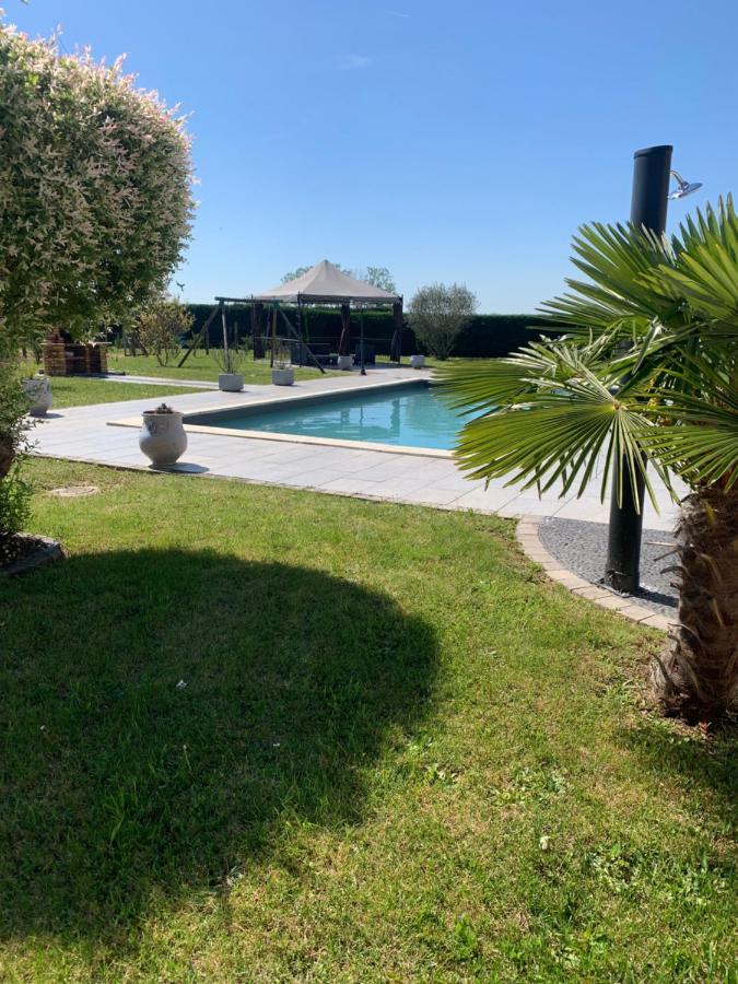 Studio Independant Avec Piscine Et Jardin L'Abergement-Sainte-Colombe Экстерьер фото